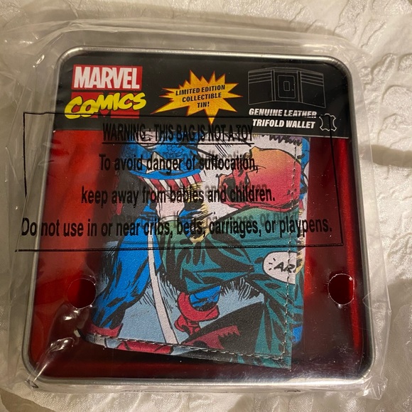 NWT Marvel Comics Leather Trifold Hulk Spider-Man Wallet Collector’s Container - Picture 7 of 7